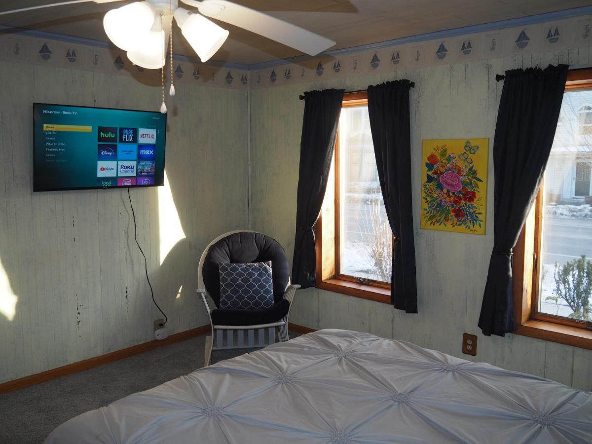 Bayside Cottage - Remodeled And Great Location! Frankfort Exterior foto